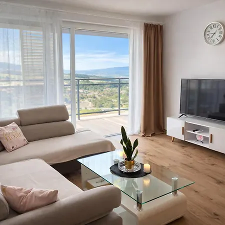 Modern Smart - Self Check-in, Panoramic View & Garage Héthárs