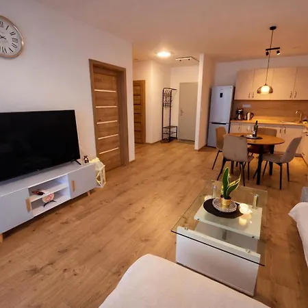 Modern Smart Apartment, Garage & View Lipany