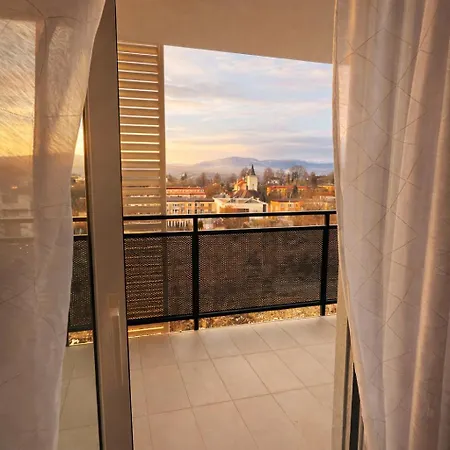 Daire Modern Smart Apartment, Garage & View