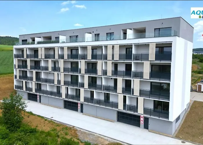 Modern Smart Apartment, Garage & View *